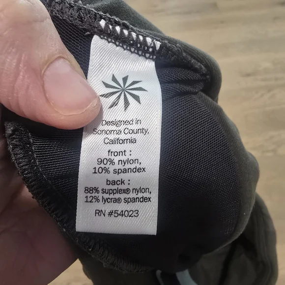 Athleta Highline Hybrid Cargo Leggings Pants Womens Size 2P - Picture 6 of 6